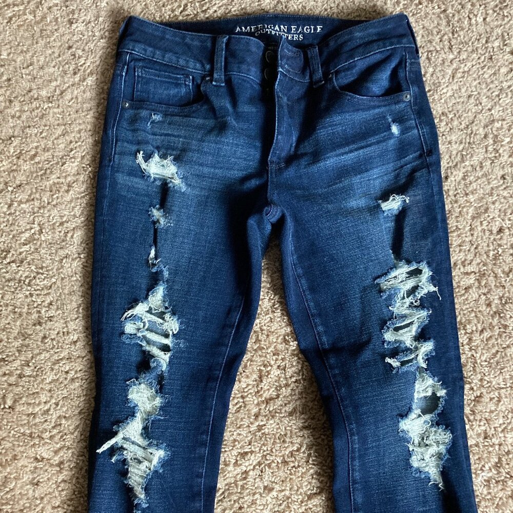 American Eagle Ripped Distressed Denim Jeans Size 8
